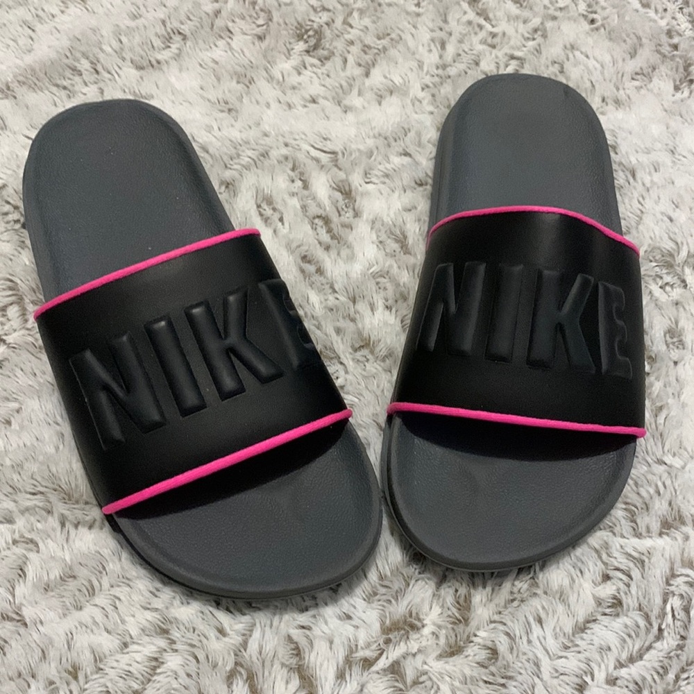 Woman Nike Sandals